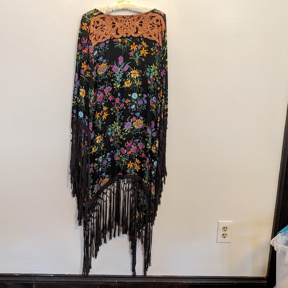 Spell Gypsy Queen Tassel Kimono - Picture 3 of 8